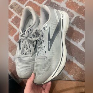Brooks Light Gray Athletic Shoes